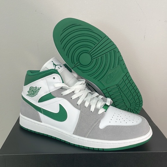 Air Jordan 1 Mid SE Gray Green DC7294-103